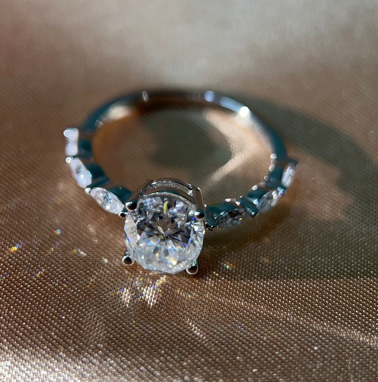 KERXI Oval 2.31 carat 18K white gold ring